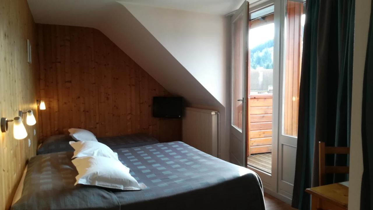 Hotel Restaurant Les Tilleuls Autrans-Meaudre-en-Vercors Dış mekan fotoğraf